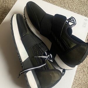 Steve Madden Black and White Sneakers